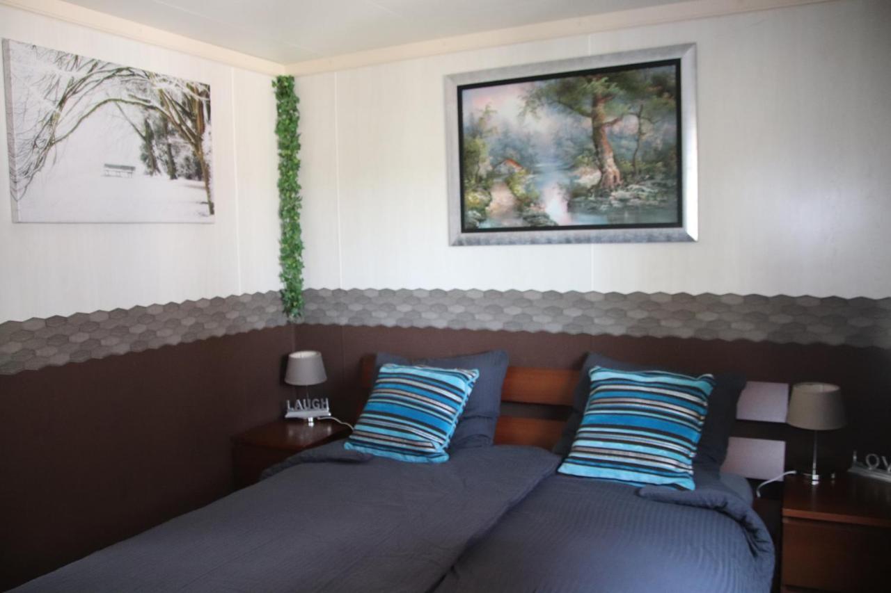 Veluwe Park Reewold Chalet Infinity 푸텐 외부 사진