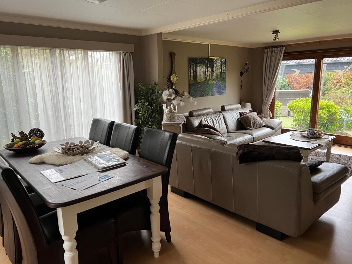 Veluwe Park Reewold Chalet Infinity 푸텐 외부 사진